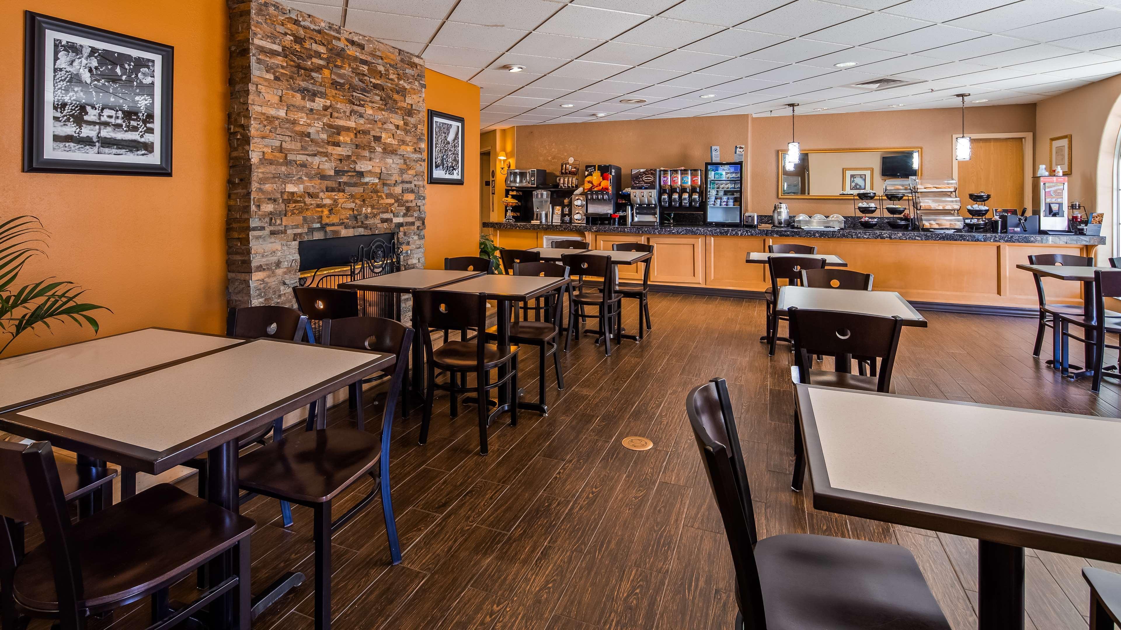 Best Western Plus Caldwell Inn & Suites Esterno foto